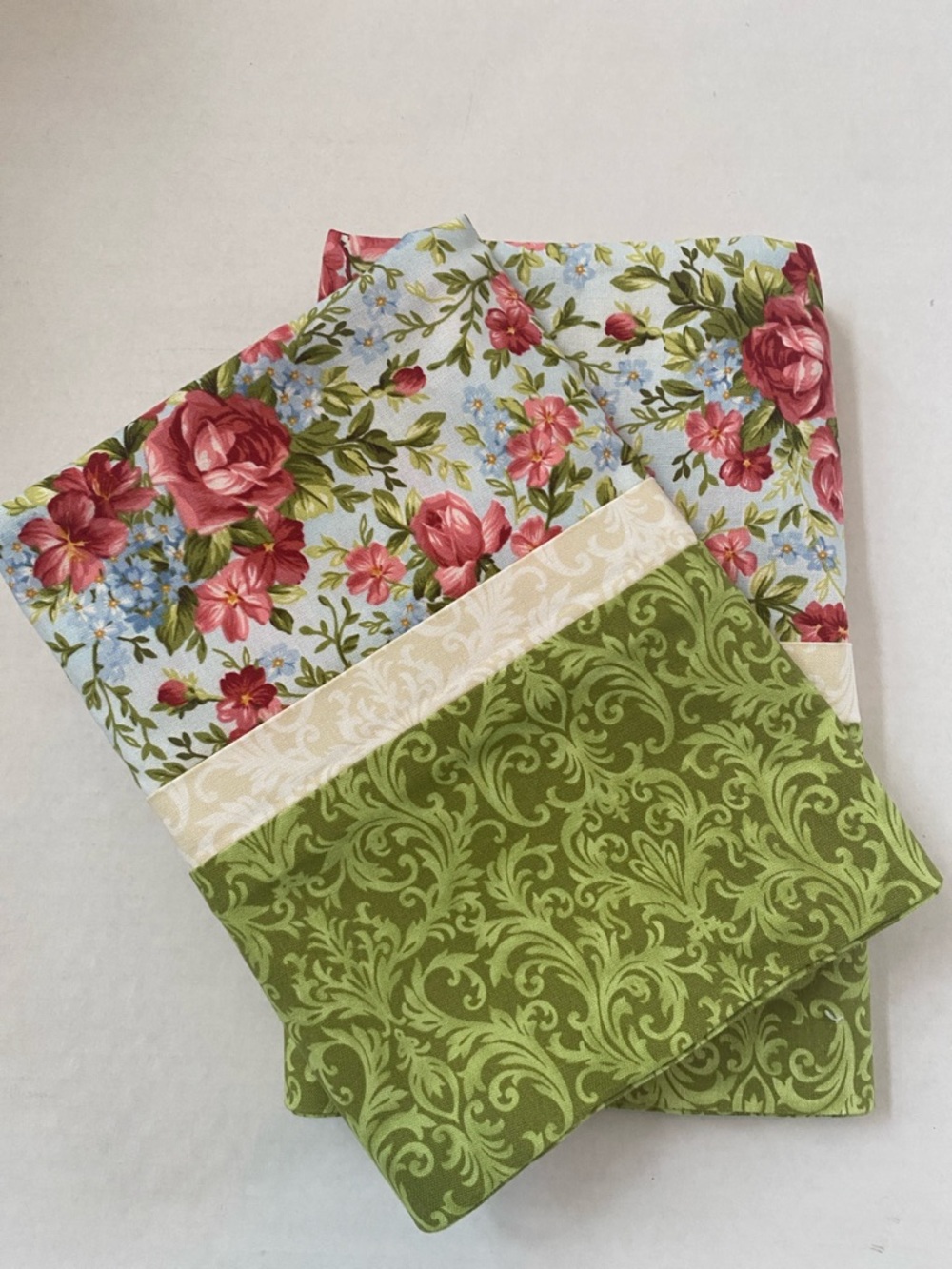 Floral Pillowcases Cottage Style
Roses Blue Green Accent Decorative
Handmade